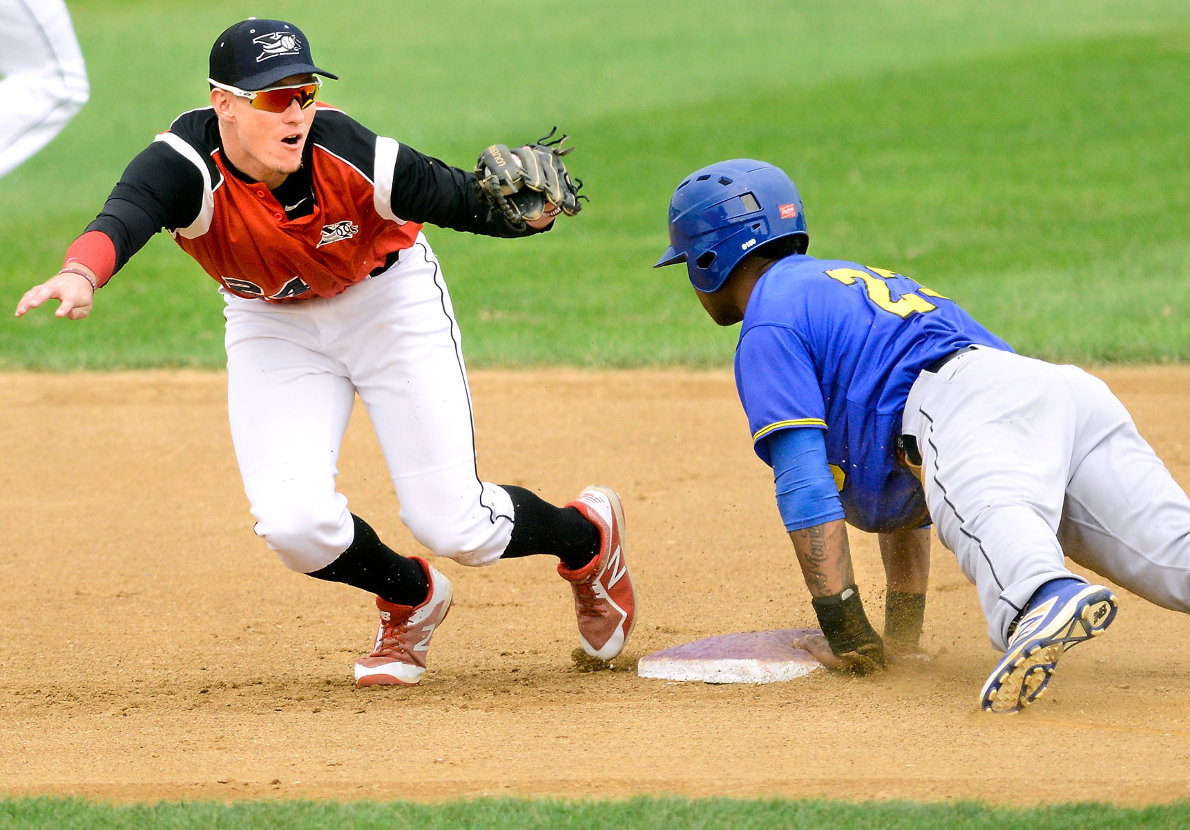 Baseball Sioux Falls Canaries vs. Sioux City Explorers